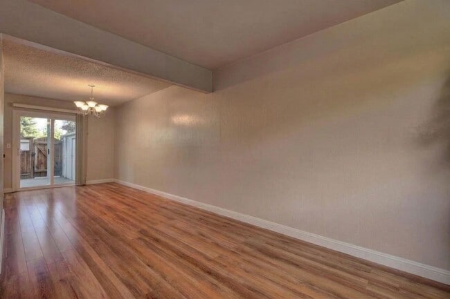 Photo - Modern 2-Bedroom Townhome in Peaceful Redwood Community