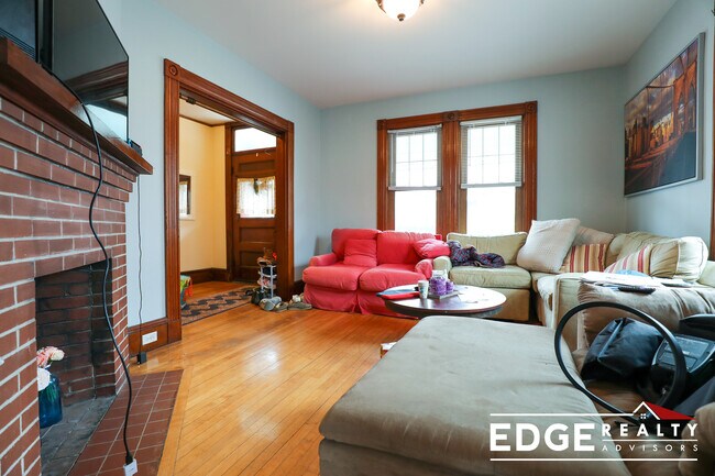 Photo - 78 Surrey St Unit 1