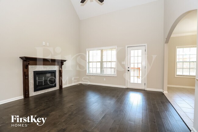 Photo - 1594 Raven Rd