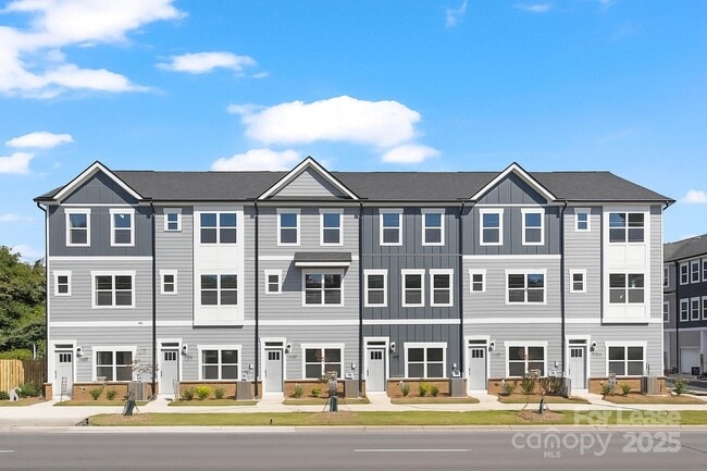 Building Photo - 550 Beatties Ford Rd