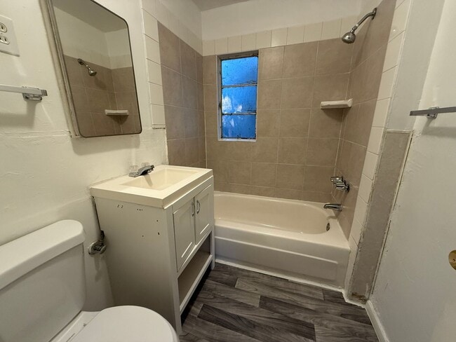 Photo - 661-665 Maple St