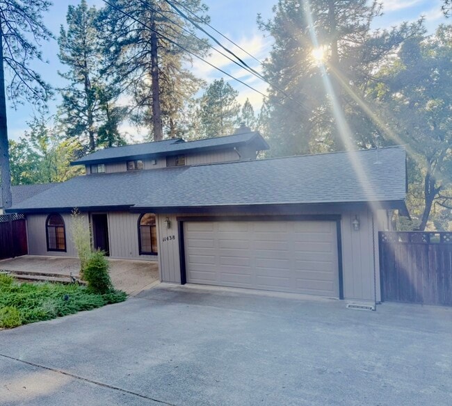 Photo - 11438 Timothy Way
