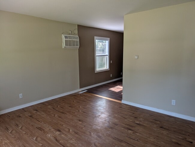 Photo - 1805 Southwood Dr