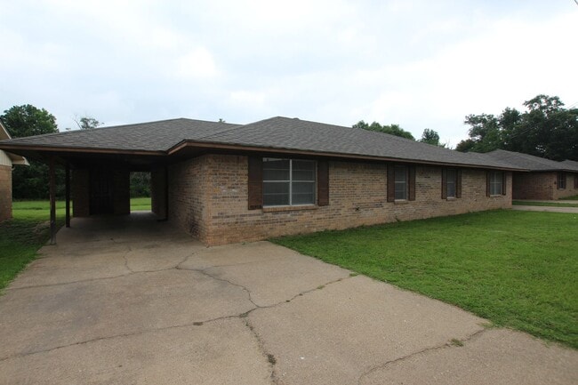 Building Photo - 12414 Cimmarron Dr