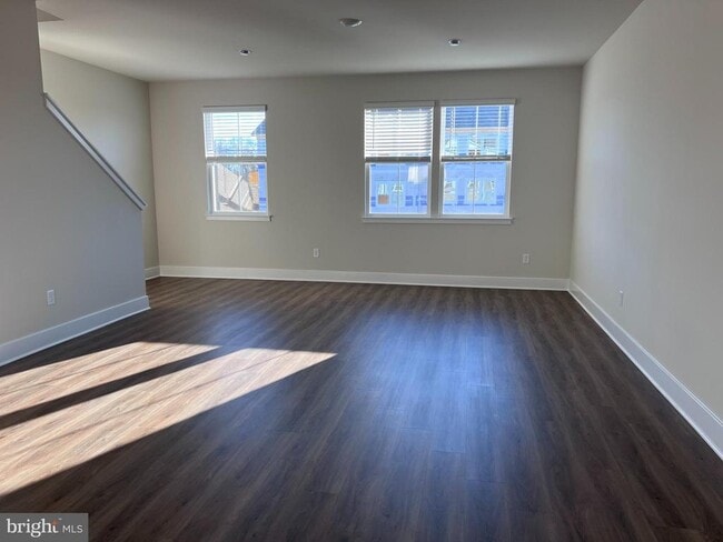 Photo - 152 Munsee Cir