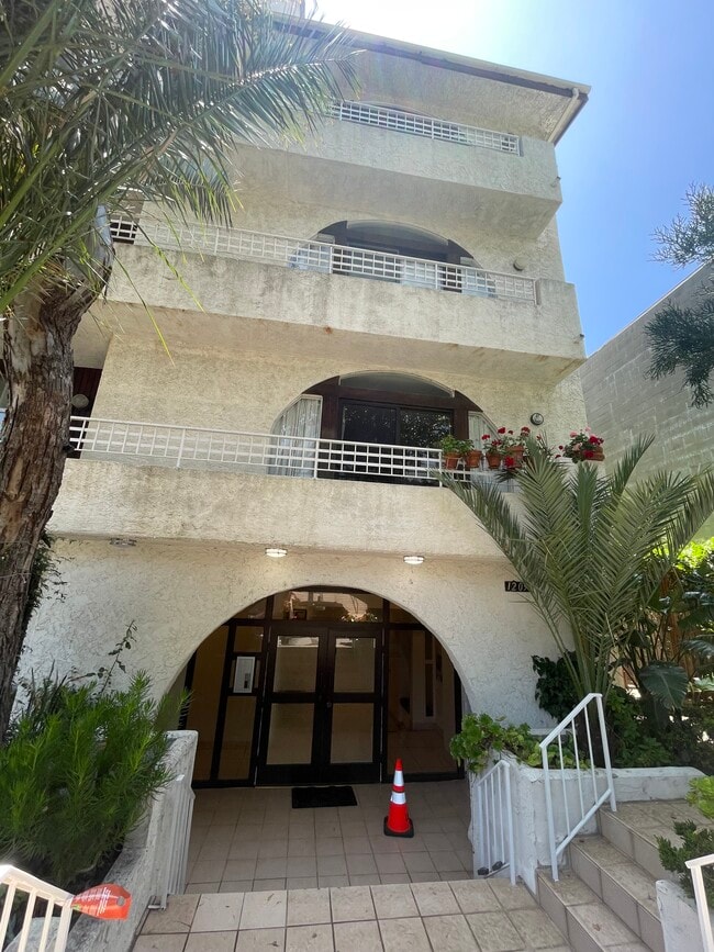 Photo - 1209 Amherst Ave Condo Unit 102