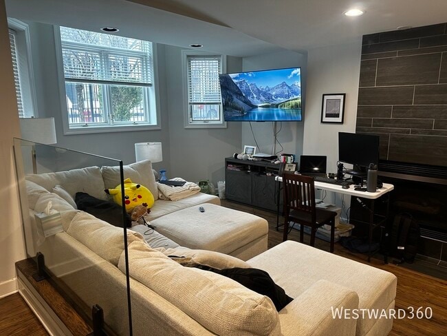 Photo - 2629 N Ashland Ave Unidad 1A