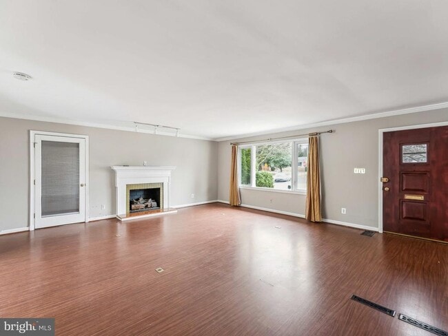 Photo - 3503 Maple Ct