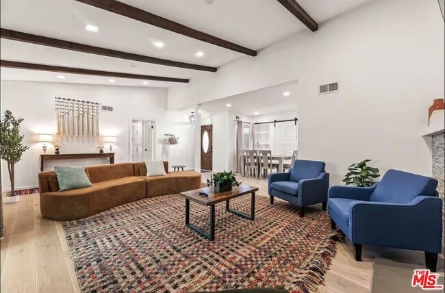 Photo - 5700 Vanalden Ave