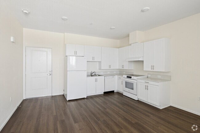 1BR, 1BA - 550SF - Kitchen