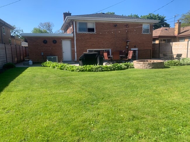 Photo - 5669 N Kerbs Ave