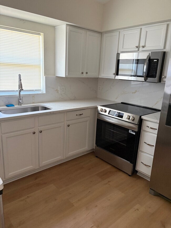 Photo - 840 Mulberry St
