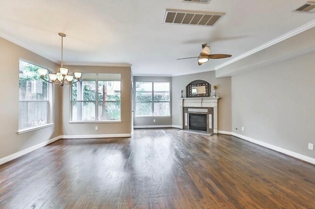 Building Photo - 415 Asbury St Rental