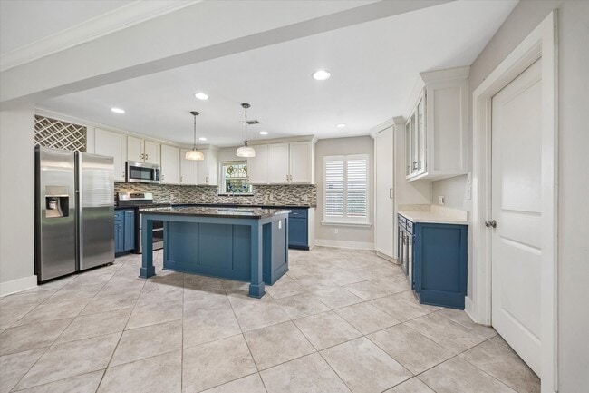 Photo - 10303 Greenwillow Dr