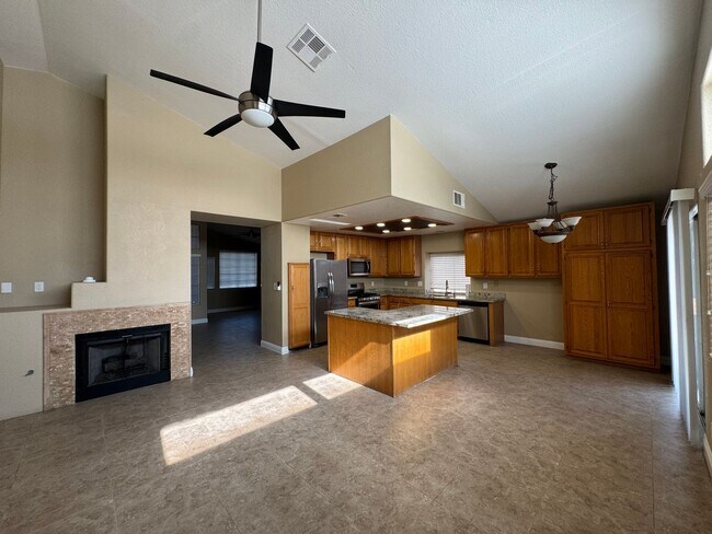 Photo - 4906 High Creek Dr