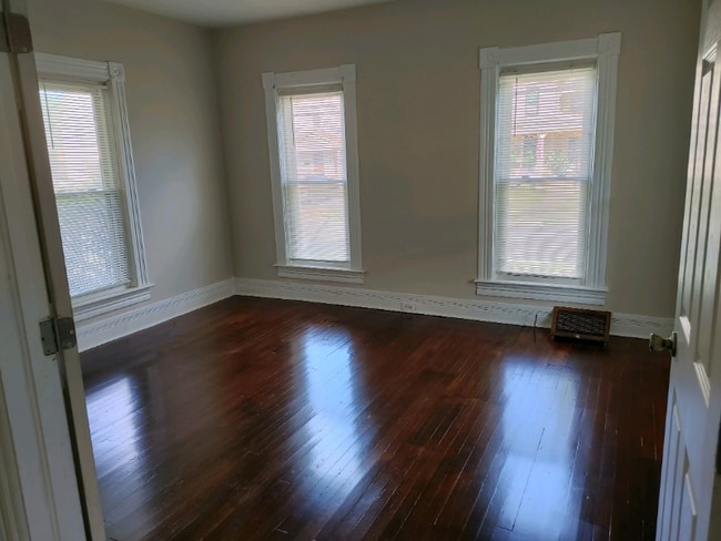 Photo - 164 South St