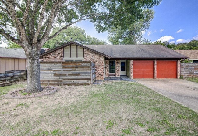 Building Photo - 6012 Wagon Bend