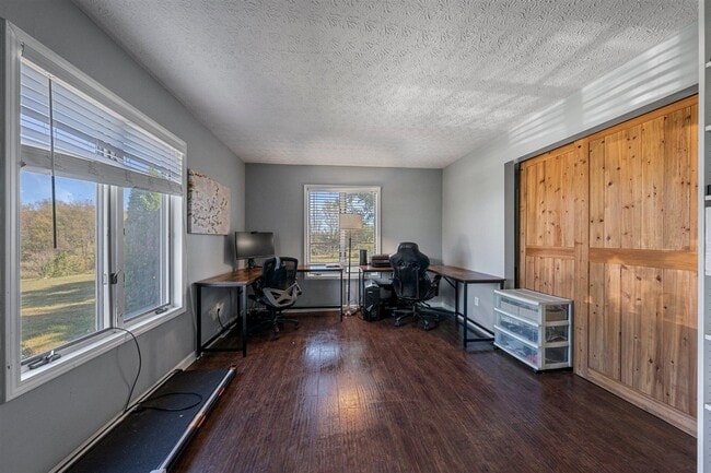 Photo - 5277 Bristow Rd