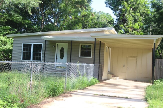 Building Photo - 1815 W Broad Ave