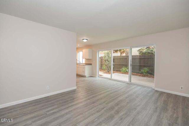 Photo - 784 Seawind Way