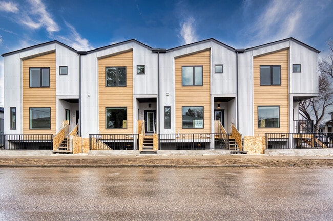 Building Photo - Move-In Special! Modern 1-Bedroom Suite in Highland Park | Pet Friendly Unit 304B