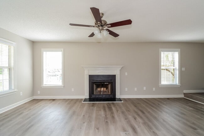 Photo - 805 Wallridge Dr