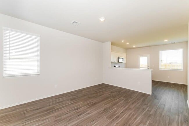 Photo - 1810 Dogwood Dr