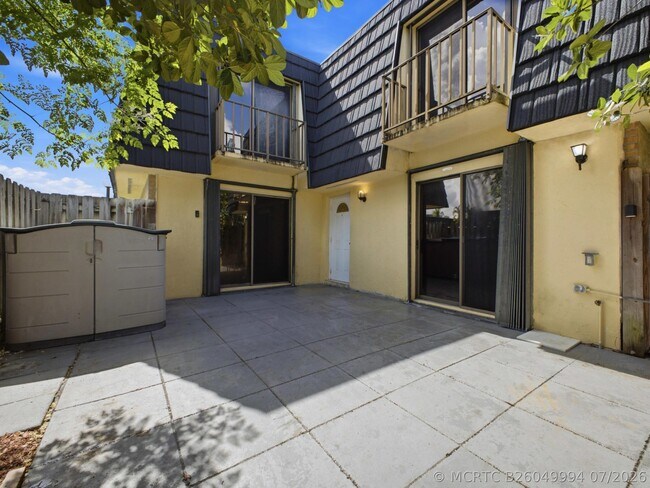Photo - 105 Woodland Rd