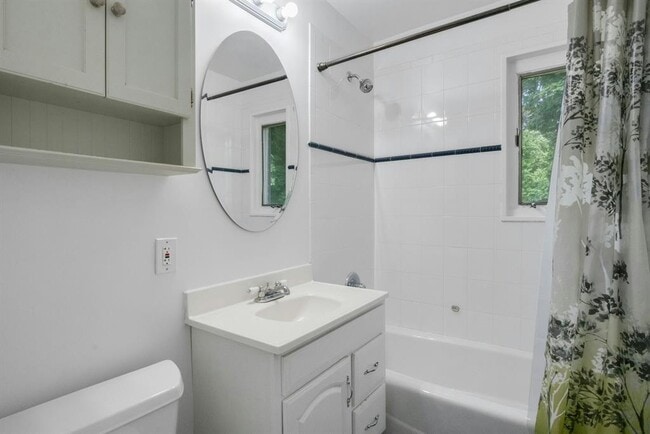 Photo - 580 Bedford Rd Unidad 26 Rental