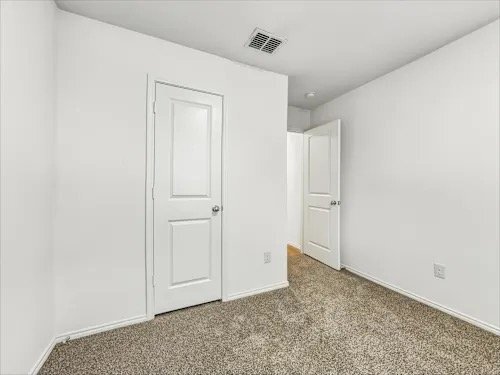 Photo - 1304 Haymarket Rd