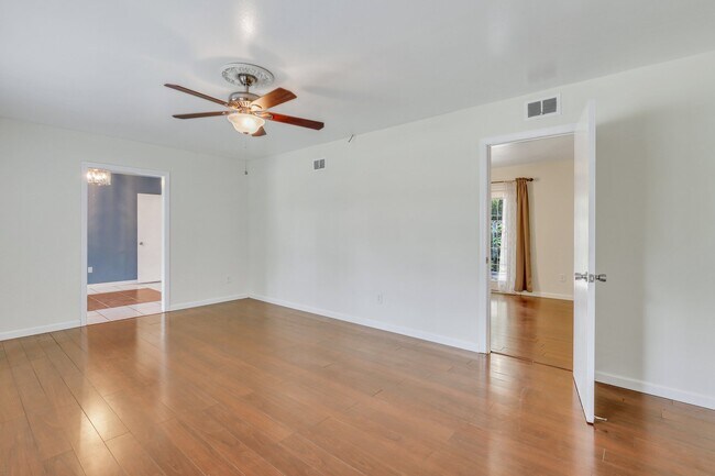 Photo - 12473 Northwood Rd