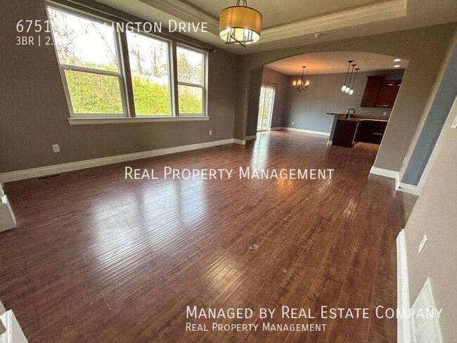 Photo - 6751 W Wellington Dr