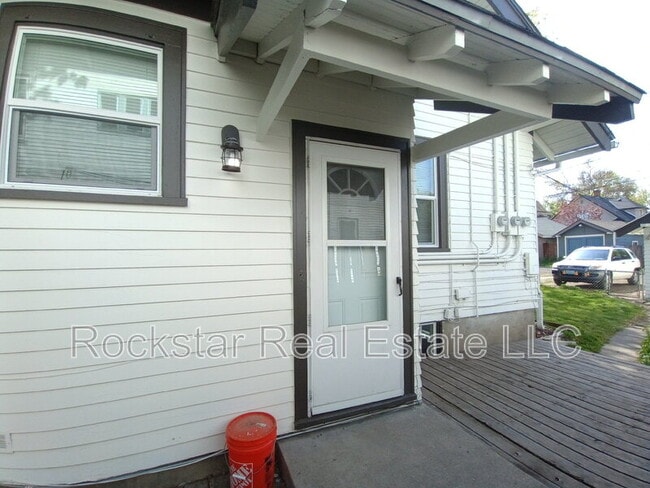 Photo - 1739 W Tenth Ave