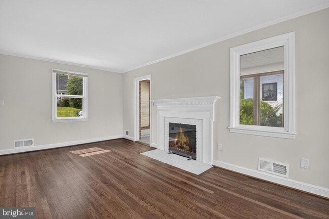 Photo - 7823 Marion Ln