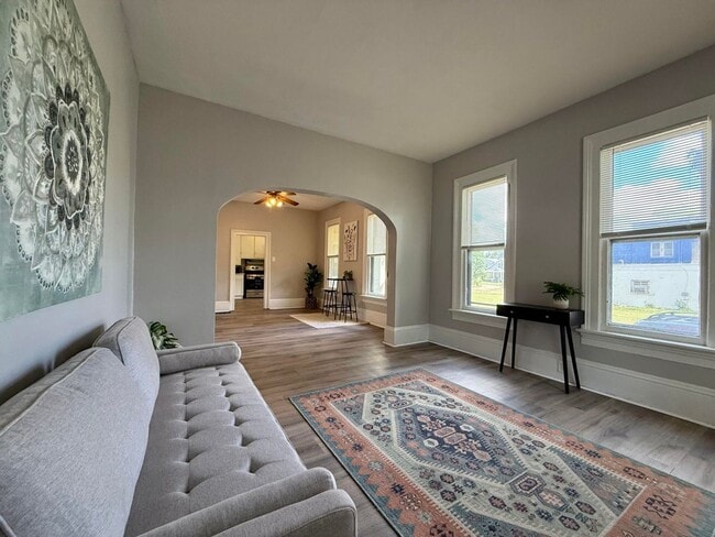 Building Photo - 280 Mason Ave Unit #1