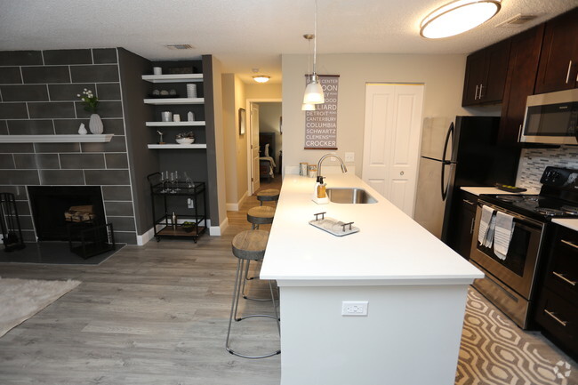 Kitchen Counter 2BR, 2BA