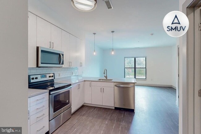 Building Photo - 301 McMechen St Unit 216 Rental