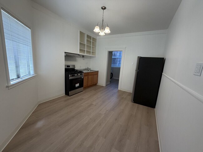 Photo - Bright & Spacious One Bedroom, Recently Renovated, W&D in Unit. Available Now!