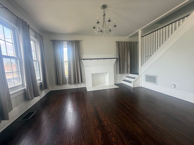Photo - Beautifully updated 3 bedroom 3 bathroom home
