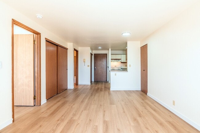 Photo - Park Royal Apartments