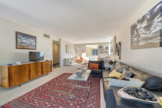 Photo - 111 SW Harrison St