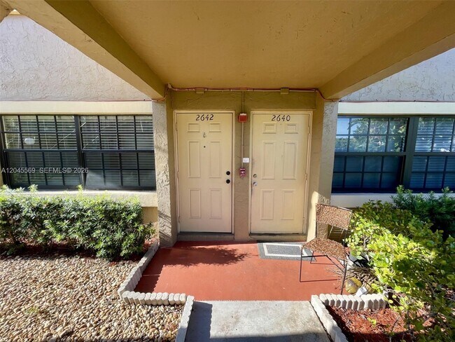 Photo - 2642 Riverside Dr Unidad 2642