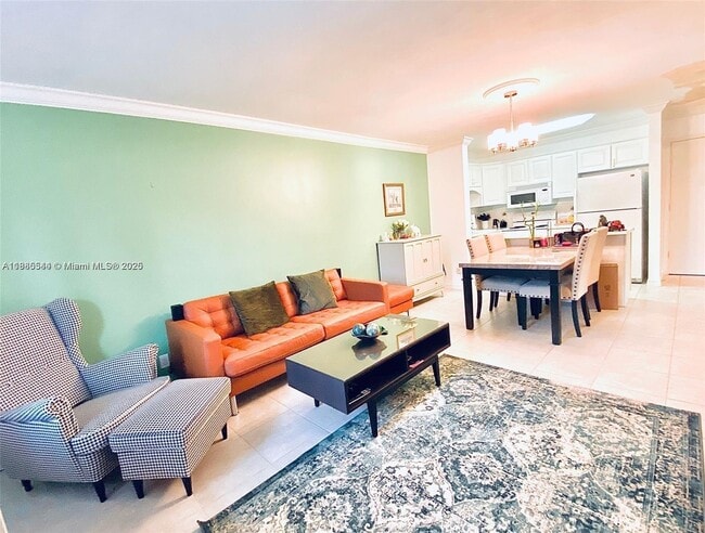 Building Photo - 1520 McKinley St Unit 216E