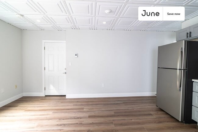 Photo - 102 Cross St Unidad A