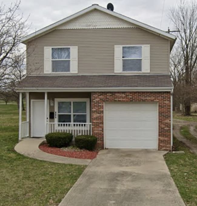 Building Photo - For Rent: 4-bedroom 2-bathroom single family home! Available NOW!