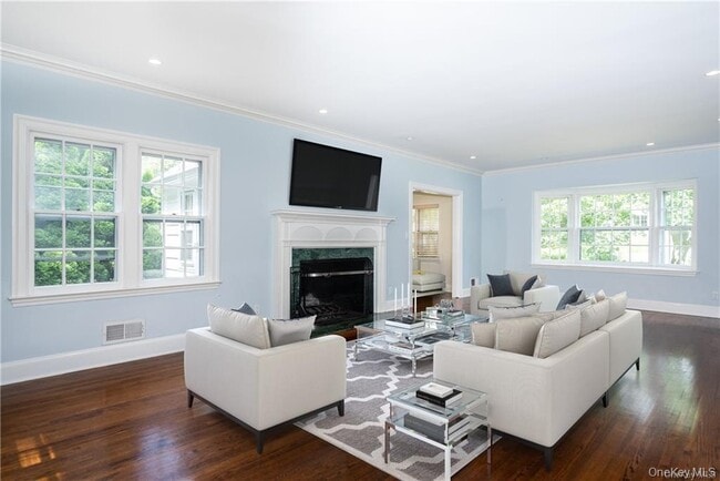 Photo - 25 Jerome Ave