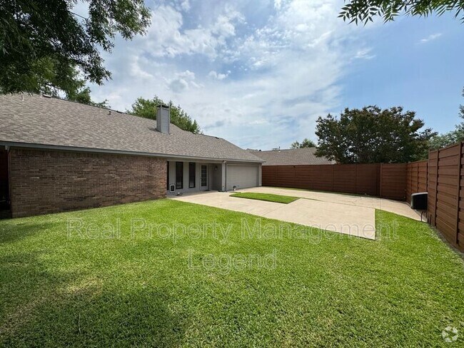 Building Photo - 4036 Cedarview Rd Rental