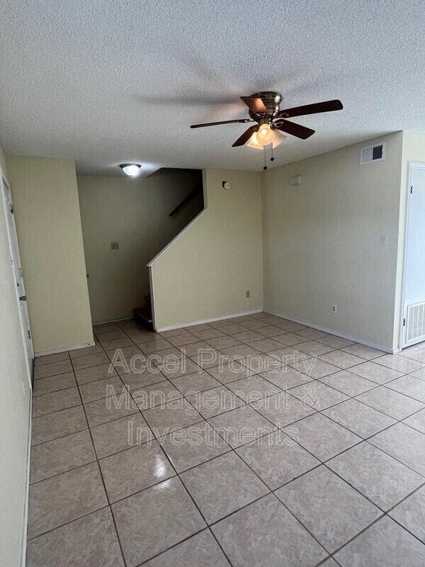 Photo - 2133 Kerria Ave Unit Apt. #2