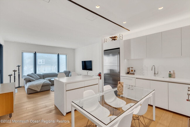 Photo - 601 Heck St Unit 307