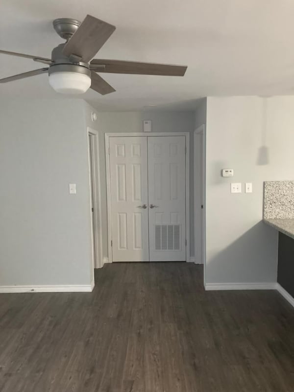 Photo - 2916 Camellia Ave Unit two